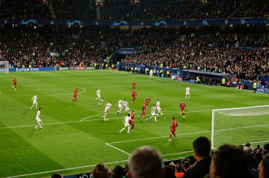 战术复盘：欧冠决赛制胜关键与亮点深度解析